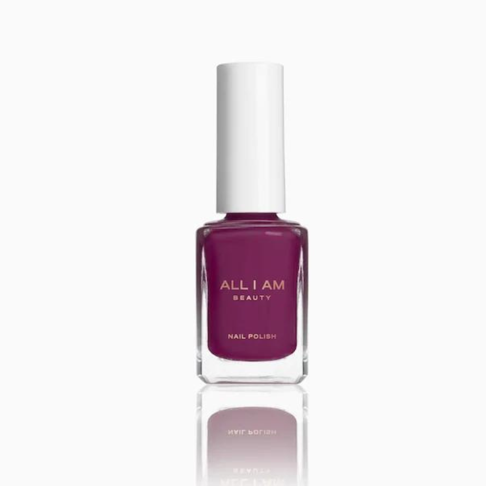 lila nagellack från all i am beauty