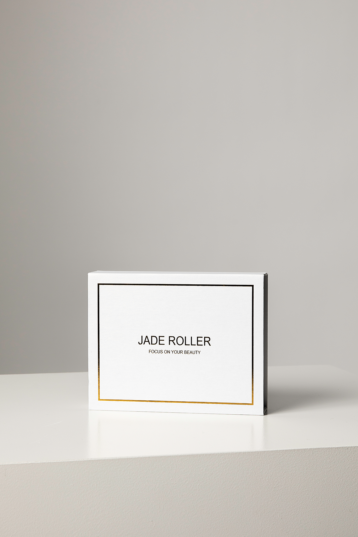 JADE ROLLER + GUA SHA STONE